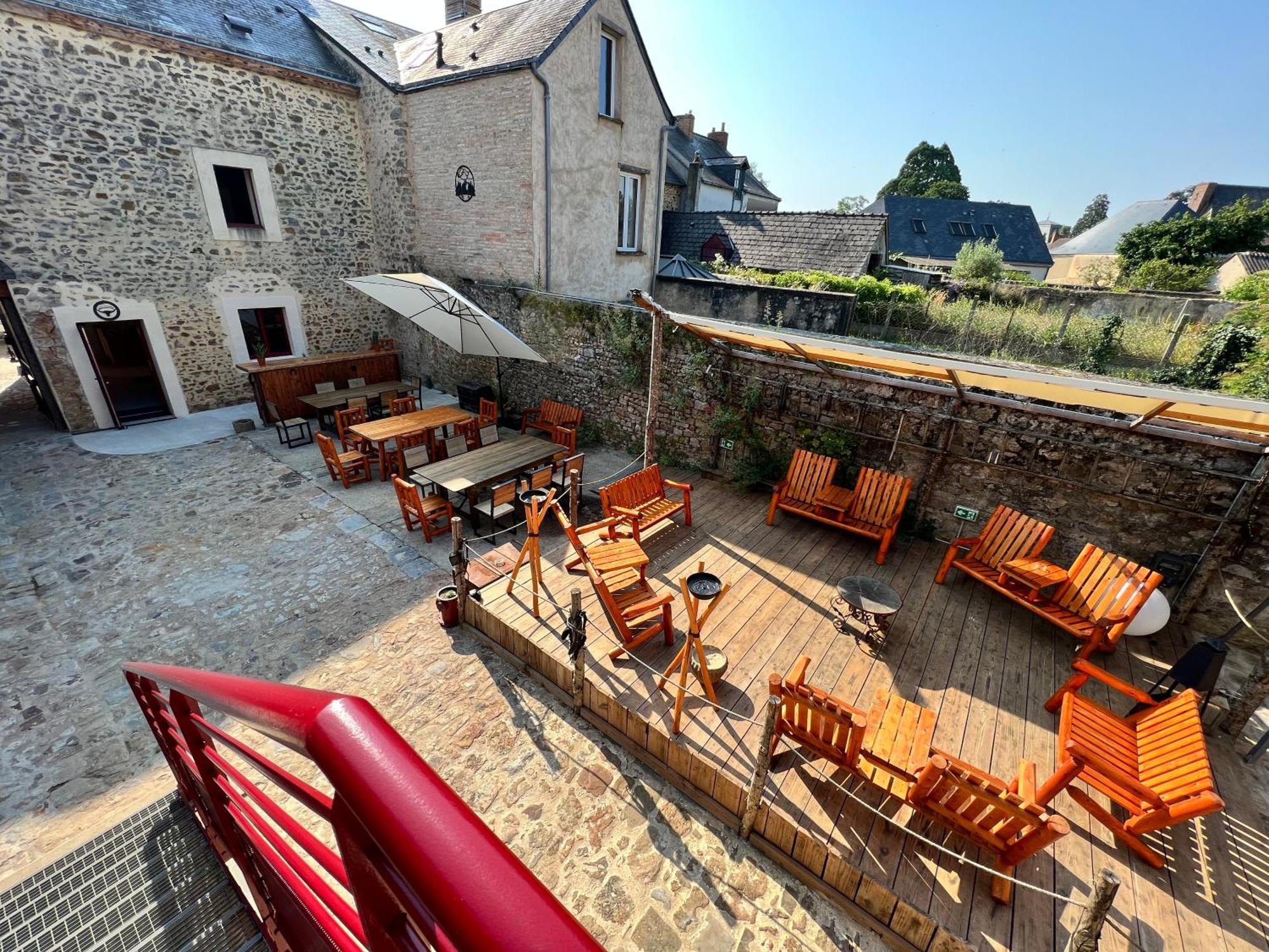 Brûlon Hotel Le Ranch מראה חיצוני תמונה