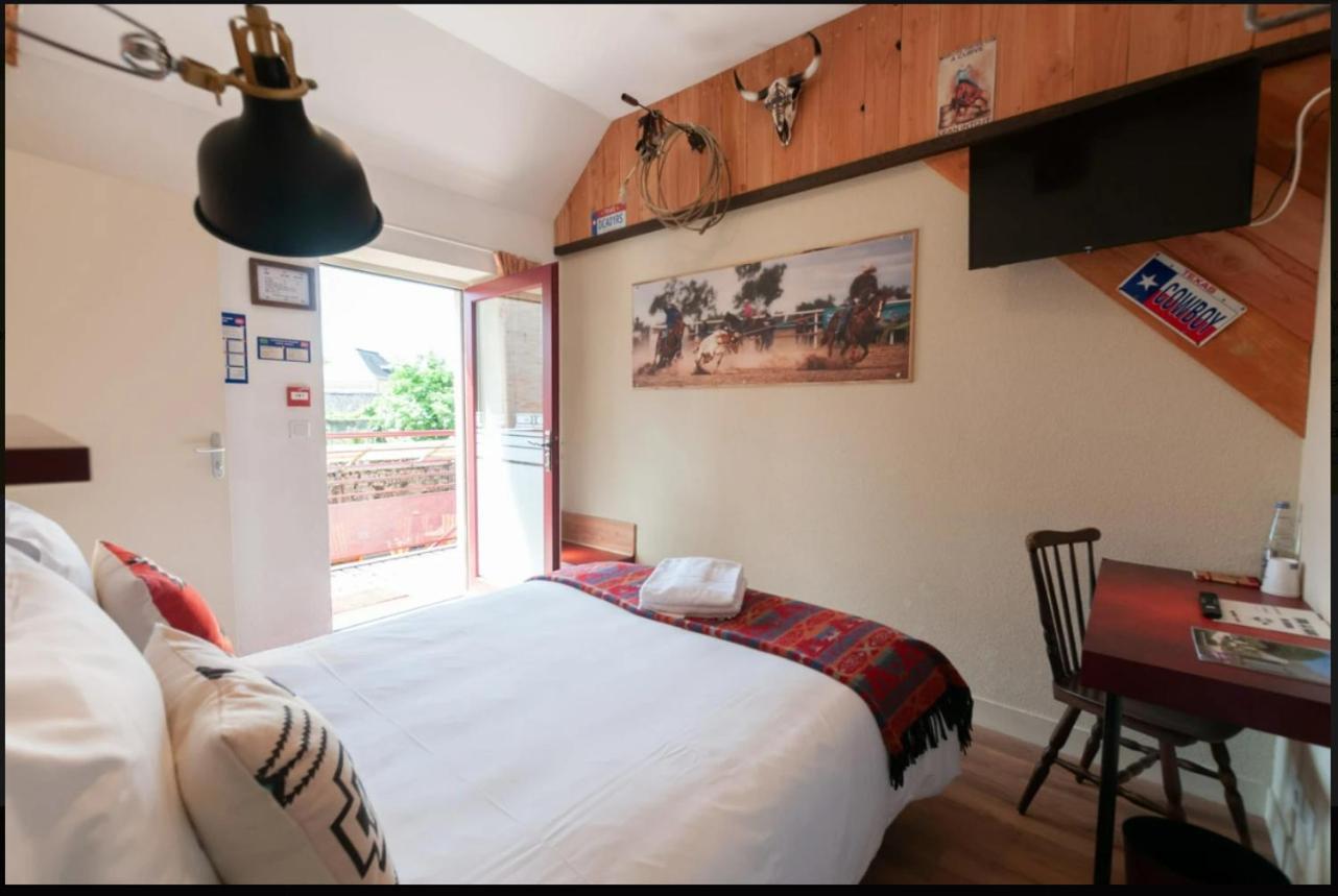 Brûlon Hotel Le Ranch מראה חיצוני תמונה