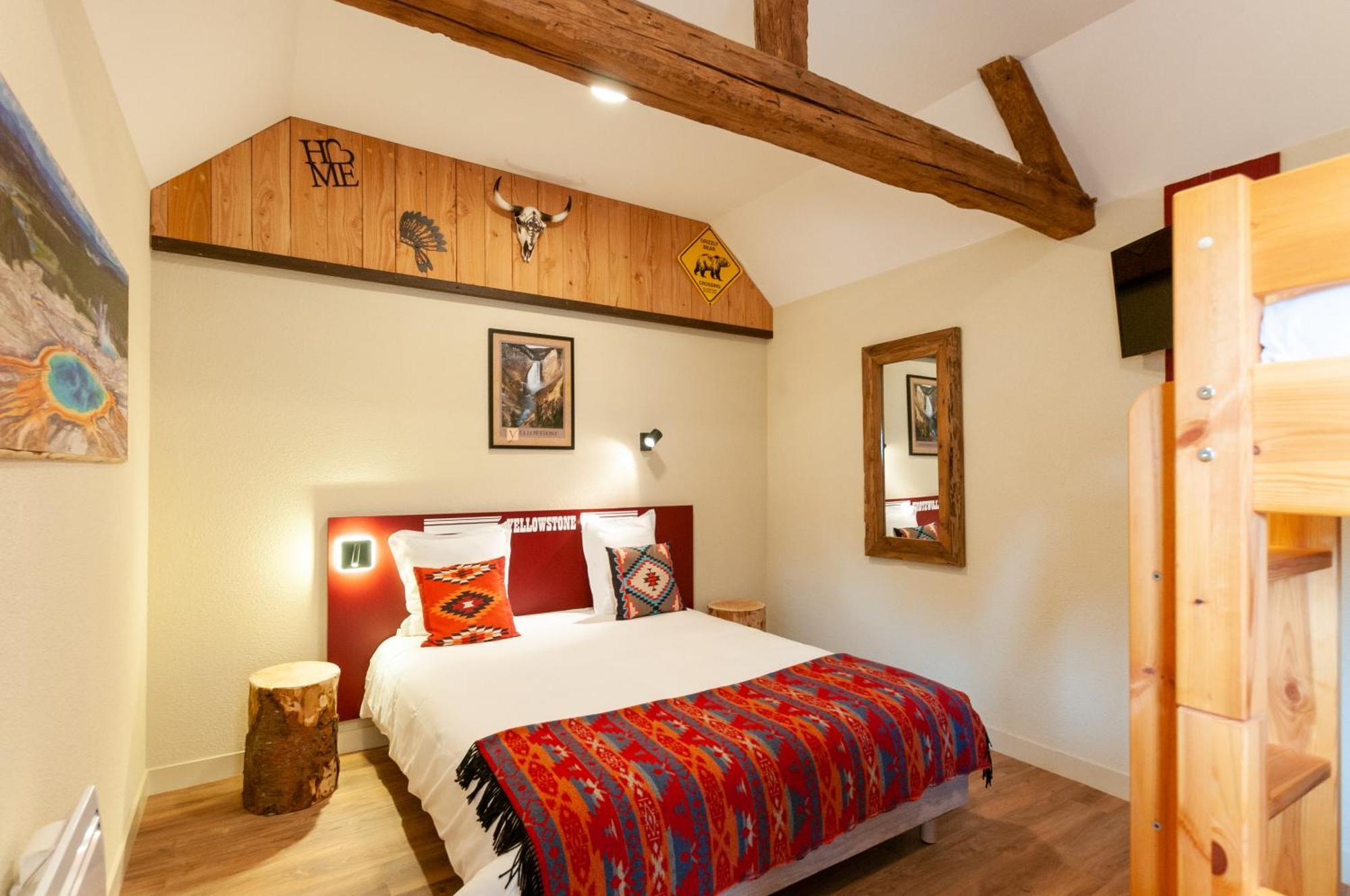 Brûlon Hotel Le Ranch מראה חיצוני תמונה