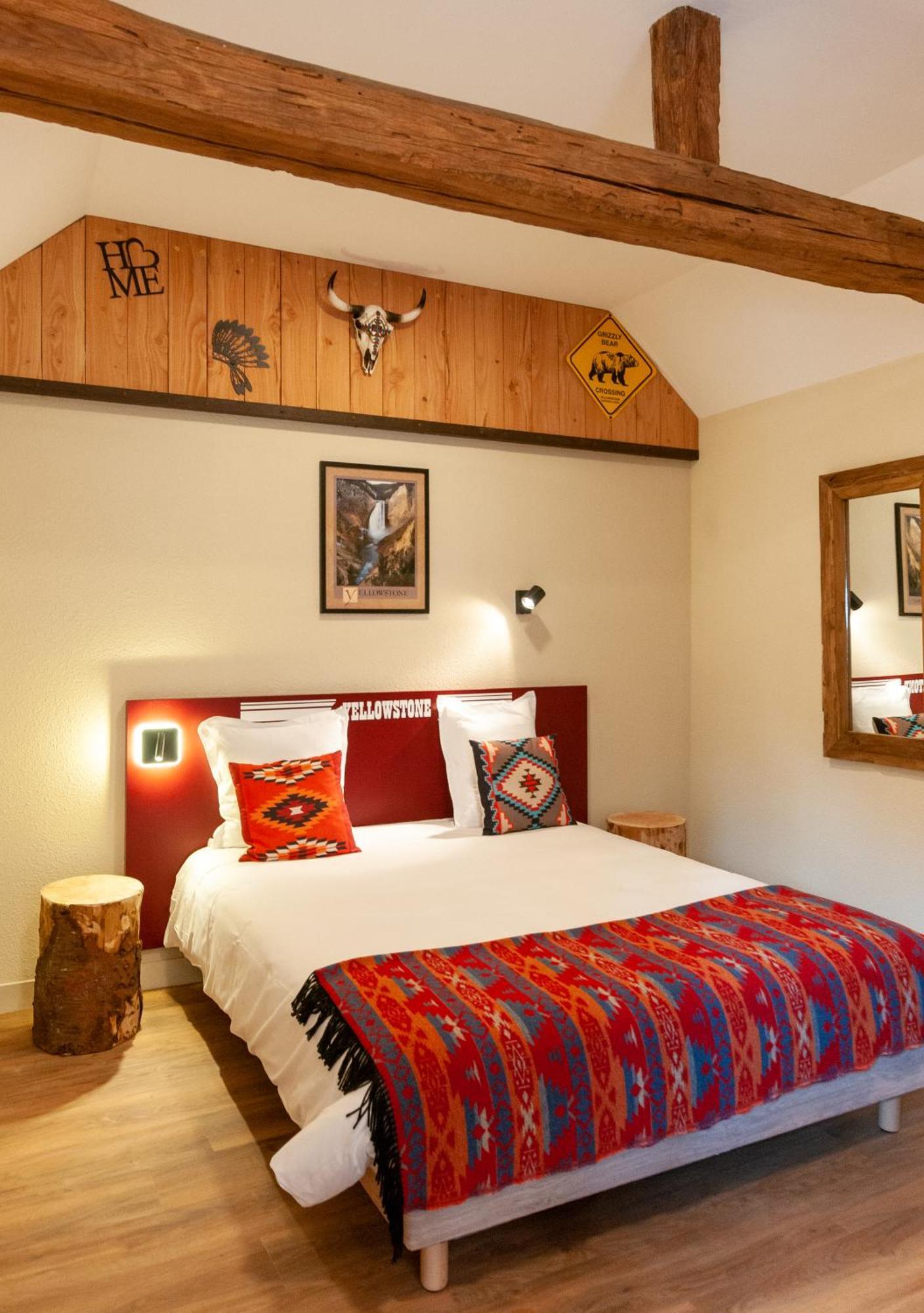 Brûlon Hotel Le Ranch מראה חיצוני תמונה